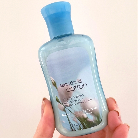Bath & Body Works Bath & Body Bath Body Works Sea Island Cotton